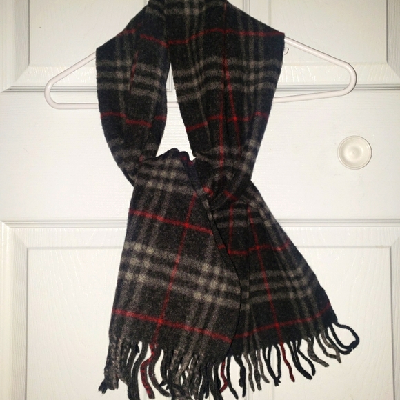 BURBERRY VINTAGE AUTH. NECK SCARF 11X56 INCHES - Picture 5 of 13